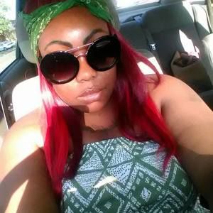 Meet your Posher, Denise